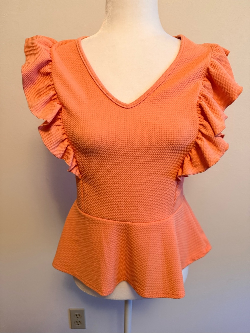 NWT - large - Women's Coral Ruffle Peplum Top